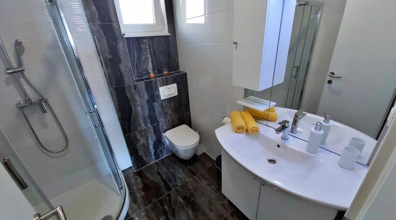 Apartment Zorica *